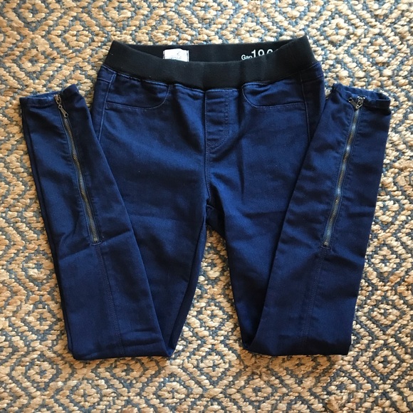 GAP Denim - GAP Dark Wash Legging Jean with Zipper Detail GAP Denim - GAP Dark Wash Legging Jean with Zipper Detail